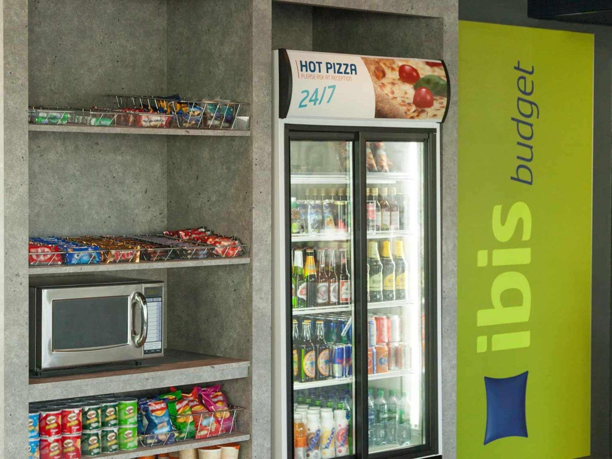 Ibis Budget Park Hotel 3*